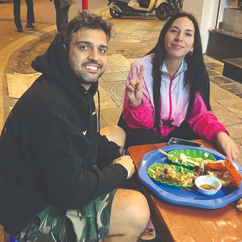 20 μέρες στο Βιετνάμ: ταξιδεύοντας και τρώγοντας με τον Βασίλη Στεφανάκη και την Ελένη Σαράντη