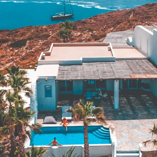 Ο όμιλος Calilo ντύνει την Ίο στην αχλή των ονείρων