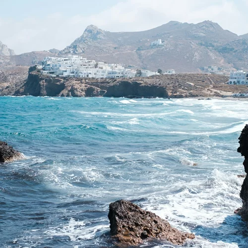 To ελληνικό νησί που βρίσκεται στο top-10 των καλοκαιρινών προορισμών για το 2025