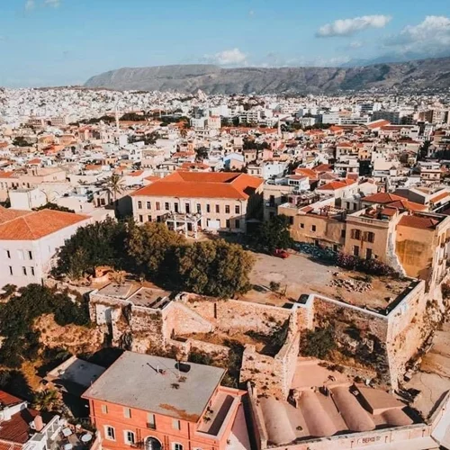 Ανησυχία της ΕΛΛΕΤ για την κατασκευή ξενοδοχείου πολυτελείας στον αρχαιολογικό χώρο του Καστελίου στα Χανιά