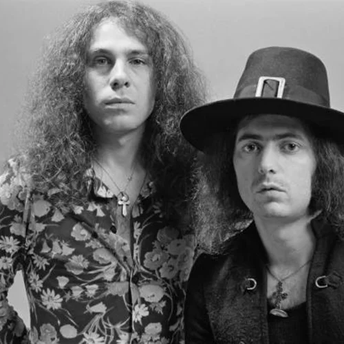 Στο Ασημένιο Βουνό και στον Ναό του Βασιλιά: 50 χρόνια Rainbow