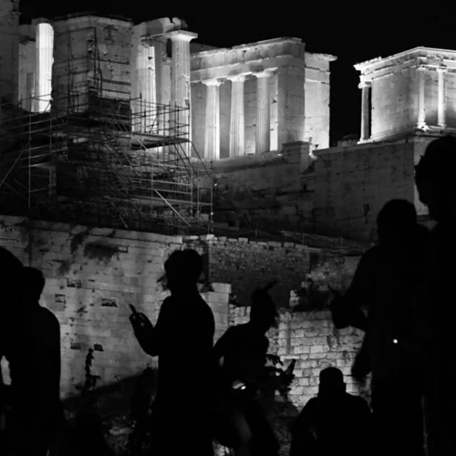 "Urban Art Project Athens: Lights of the City": Μια έκθεση φωτογραφίας αφιερωμένη στην Αθήνα