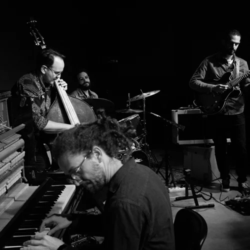 Το "Foyer Café Bistrot" του Δημοτικού Θεάτρου Πειραιά μεταμορφώνεται σε μουσική σκηνή