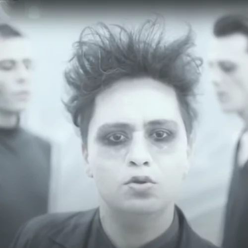 Οι She Past Away επιστρέφουν σε Αθήνα και Θεσσαλονίκη