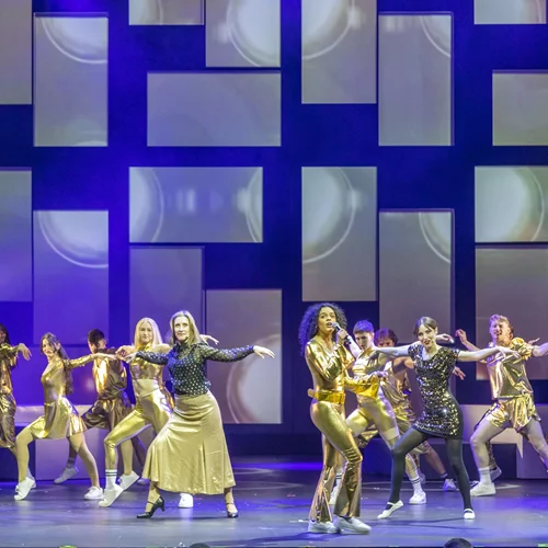 "Fame the musical": Η Αθήνα δονείται στους ρυθμούς των 80’s για λίγες ακόμα παραστάσεις