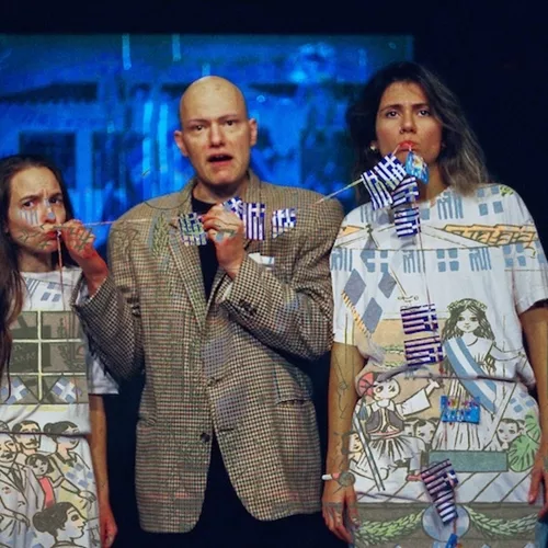 Paradise ή μια ιστοριούλα χωρίς καμία τραγικότητα