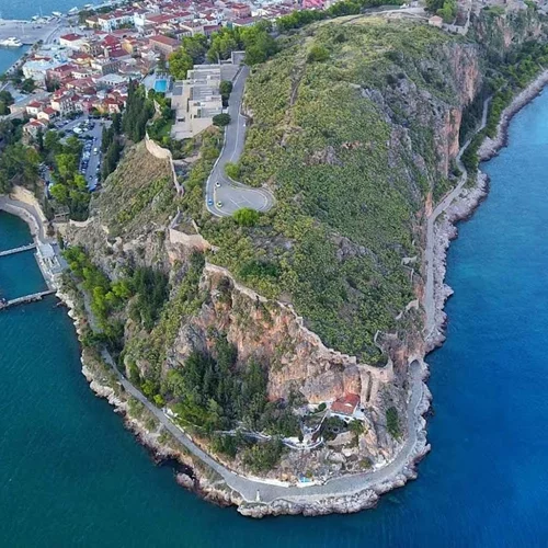 Δρομολογείται η λειτουργική ένταξη της Ακροναυπλίας, μείζονα αρχαιολογικό χώρο του Ναυπλίου