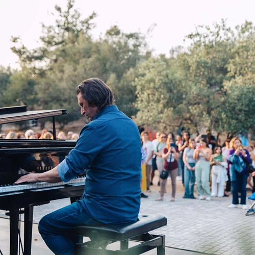 Το Piano City Athens 2025 επιστρέφει με μελωδίες σε κάθε γωνιά της πόλης