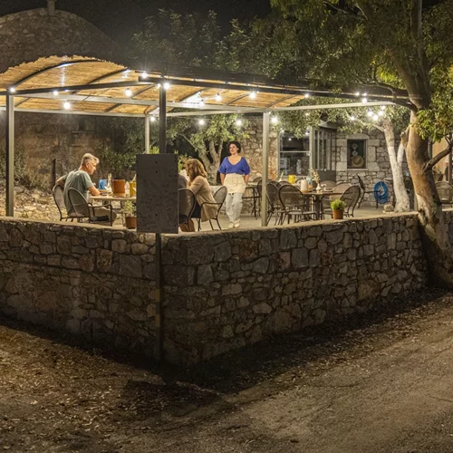 Τα πιο συναρπαστικά απομακρυσμένα εστιατόρια της Ελλάδας