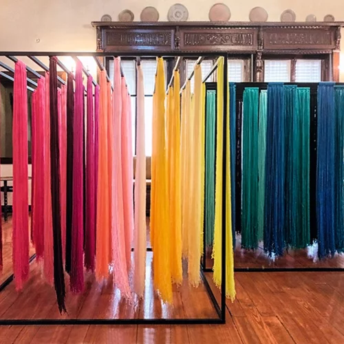 "Με βελόνι και κλωστή": Η αιώνια παράδοση της κεντητικής