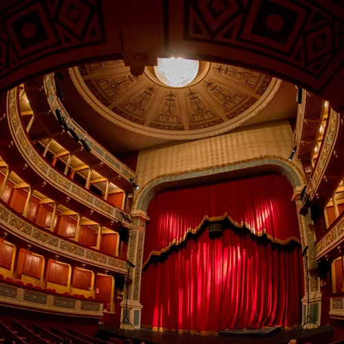 Το ΔΗΠΕΘΕ Πάτρας ανεβάζει Ευγένιο Ο' Νιλ και αναζητά ηθοποιούς