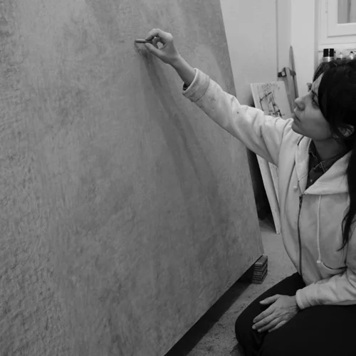 Η επιδίωξη του έρωτα στη νέα ζωγραφική έκθεση της Βαρβάρας Λιακουνάκου