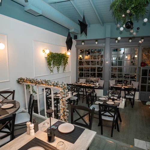 "Το Μαγαζάκι Που Λέγαμε": Ταξίδι γεύσεων με φόντο την Παλιά Πόλη των Ιωαννίνων