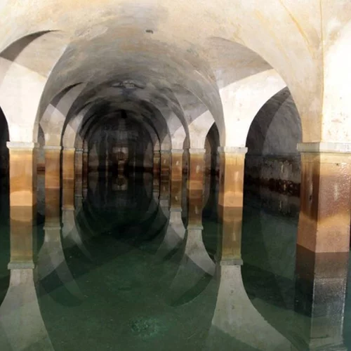 Ανακαλύψτε τον υπόγειο θησαυρό του Αδριάνειου Υδραγωγείου