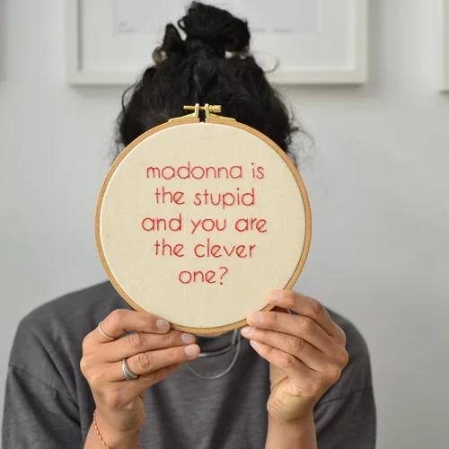 "Imposters": Μια σύνθεση έργων που μιλούν για τη γυναικεία ενδυνάμωση