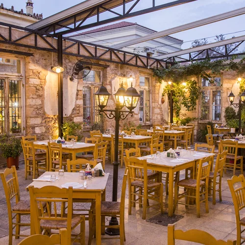 "Το Αυγό του Κόκκορα"