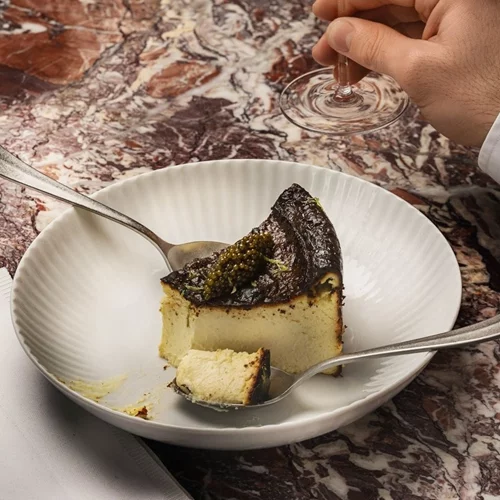 Τα χαβιαροπαντρέματα της Αθήνας