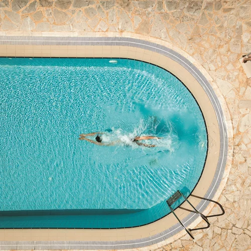 "Meliti Waterfront Suites": Στις πολυτελείς σουίτες της Σάμης βρήκαμε το ιδανικό εξοχικό