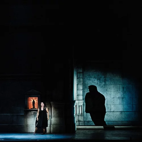 Όταν οι κατάλληλες φωνές απογειώνουν μίαν όπερα ("Τζοκόντα") και υπονομεύουν μίαν άλλη ("Φλόρα μιράμπιλις"): μία αποτίμηση των δύο πρώτων φετινών παραγωγών της ΕΛΣ