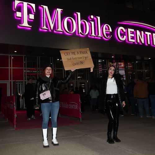 Το WORLD PASS powered by Telekom είδε live τον Justin Timberlake στο T-Mobile Center και αναμεταδίδει!