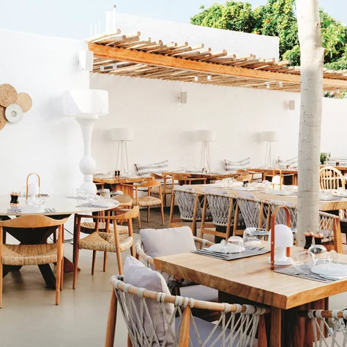 Η Πάρος σε μπουκιές