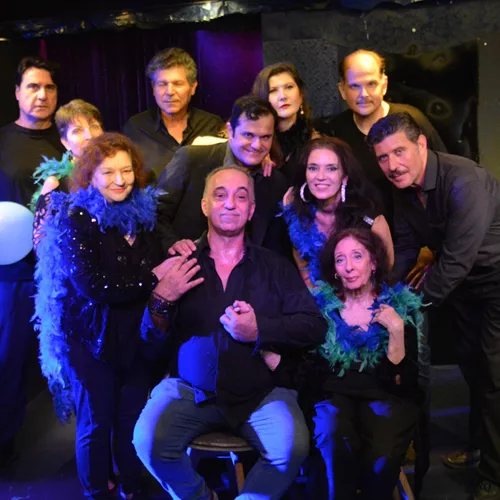 Αναζητώντας τη μαγεία - 20 χρόνια Θεατρίνων Θεατές