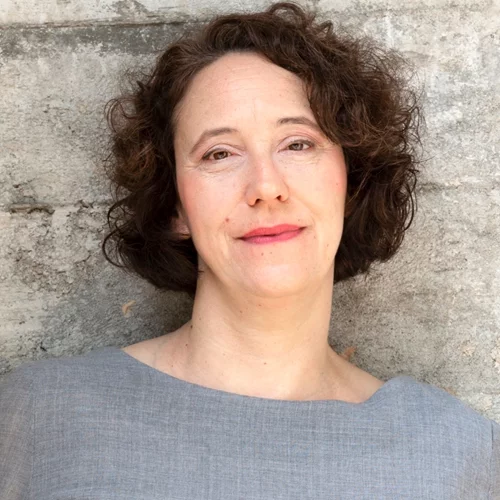 Λούσι Φρίκε: "Μεγαλώνοντας έχω μάθει ότι κανείς δεν μπορεί να αποδράσει από τον εαυτό του"