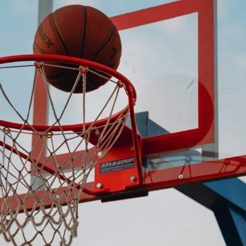 Έτοιμοι για μια μοναδική γιορτή μπάσκετ στον Πειραιά;