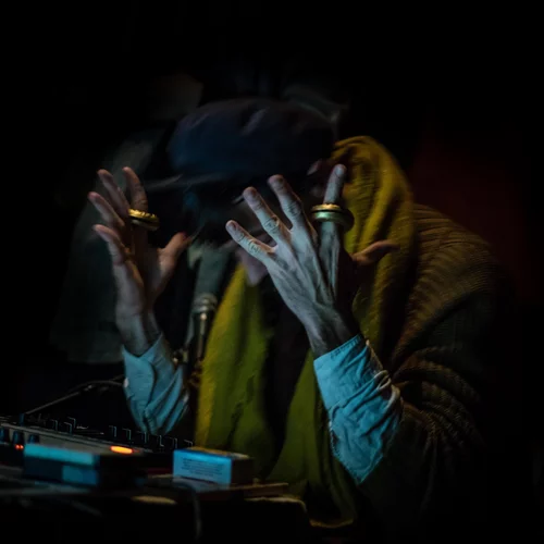 Ο πρωτοποριακός κινηματογραφιστής Vincent Moon φέρνει το "Live Cinema" στην Κυψέλη