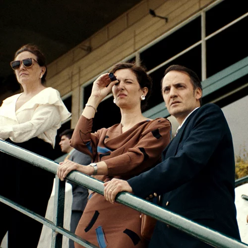 Αζόρ: Ο Κώδικας του Τραπεζίτη