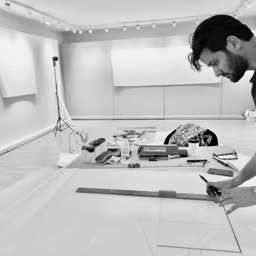 "Τα Χρειώδη": Ένα εικαστικό οδοιπορικό από τις απαρχές του πολιτισμού έως τον παρόντα χρόνο