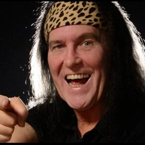 Dave Evans: "Θέλω μόνο να συνεχίσω να ροκάρω για όσο πιο πολύ μπορώ"