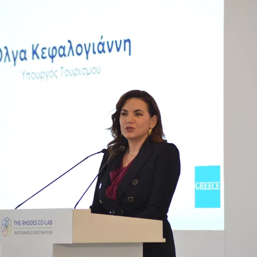 Η Όλγα Κεφαλογιάννη στην παρουσίαση της πρωτοβουλίας "Τhe Rhodes Co-Lab Sustainable Destination"