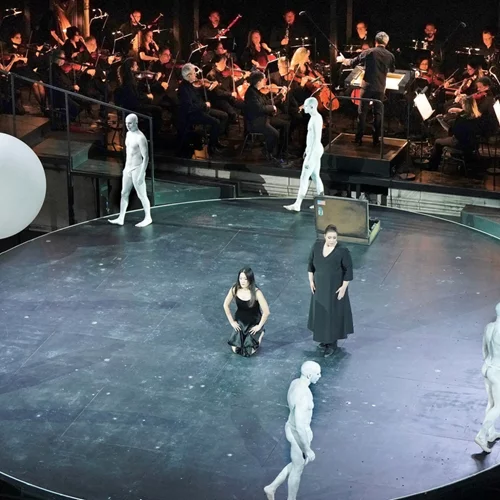 Ενδιαφέρον και όρια μιας πολιτικής (;) "Μαντάμα Μπατερφλάϊ"