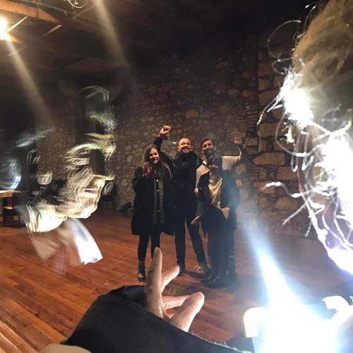 Έρχεται "Εκείνη", μια διαδραστική παράσταση για τον αυτισμό