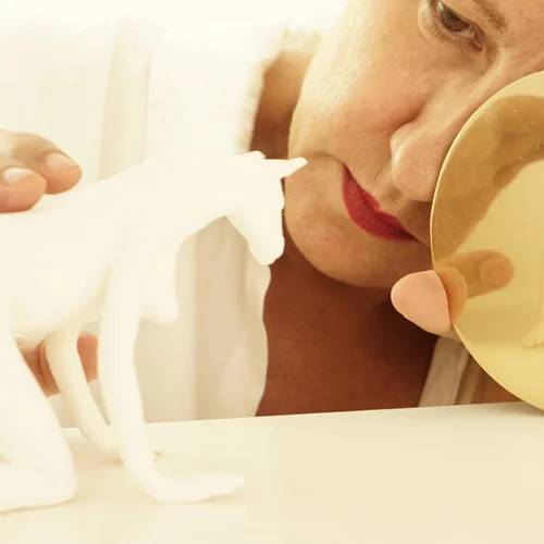 Ένα "secret room" στήνεται στην γκαλερί Genesis