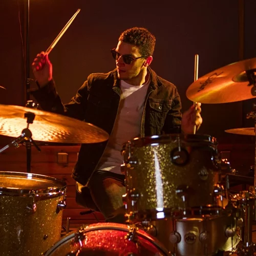 Το "The Foundry Rooftop" ανεβάζει εντάσεις με τον Άγγελο Πεντάρη