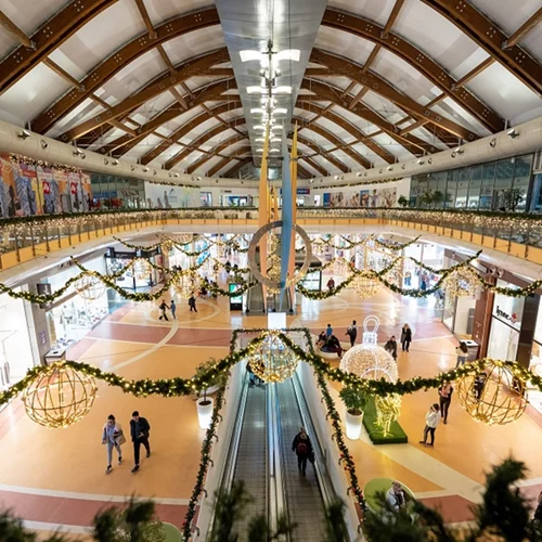 Ζήστε τη μαγεία των Χριστουγέννων στο AVENUE με μια δόση… Bluey χαράς