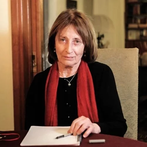 Όσα έγραψε η Μαρίνα Καραγάτση στο "α" για το "Ευχαριστημένο" της