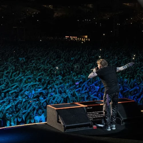 Guns N' Roses: Είχαν να δώσουν λίγα, που όμως σήμαιναν τόσα πολλά, για χιλιάδες κόσμου