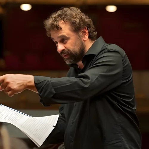 Οι Francesco Lotoro ανθολογεί συνθέσεις κρατουμένων στα ναζιστικά στρατόπεδα συγκέντρωσης στον "Παρνασσό"