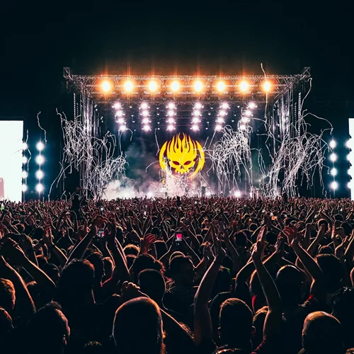 Γιάννης Μιράμπιτας & Θωμάς Μαχαίρας: "Αυτό το καλοκαίρι, περισσότεροι από 140.000 άνθρωποι τίμησαν το Release Athens με την παρουσία τους"