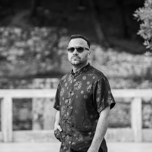 Vassilikos: "Ο καλλιτέχνης αναπόφευκτα θα φοβίσει, θα απειλήσει και θα δημιουργήσει ρήξη στο δεδομένο και το γνωστό"