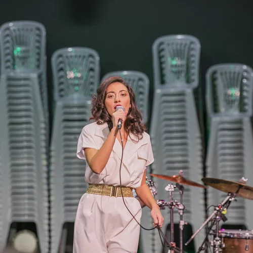 Ανάσταση σε ένα διαδικτυακό πανηγύρι με την ομάδα του Θανάση Δεληγιάννη