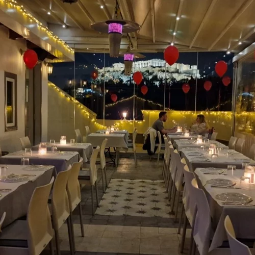 Το πιο ρομαντικό mood στο "Συν Αθηνά"