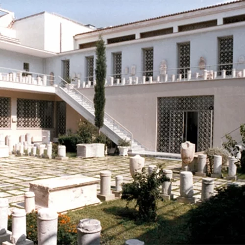 "Αρχιτεκτονική και Ιστορία": Σειρά επιμορφωτικών διαλέξεων του Μανόλη Κορρέ στο Επιγραφικό Μουσείο