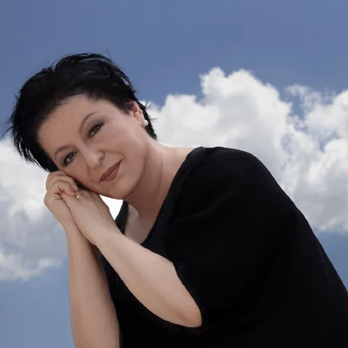 Σόνια Θεοδωρίδου: Τραγούδια "Απ’ το κύμα της Μεσογείου", στη σκηνή του Μεγάρου