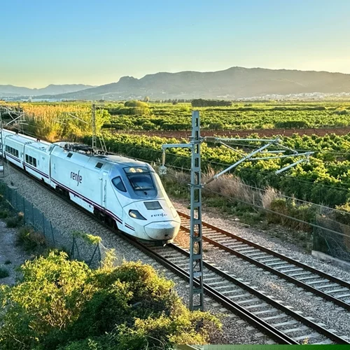 Πολυτελή ταξίδια με τρένα στο εξωτερικό