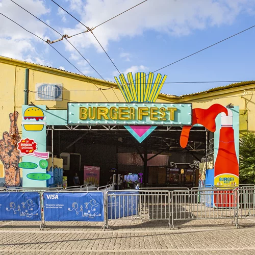 Πήραμε το πτυχίο μας από το "Πανεψηστήμιο" του Burger Fest με τη βοήθεια της Visa