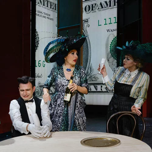 Η προξενήτρα